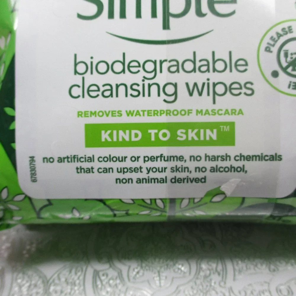 SIMPLE Sensitive Biodegradable Cleansing Wipes 2 Pack💥💥